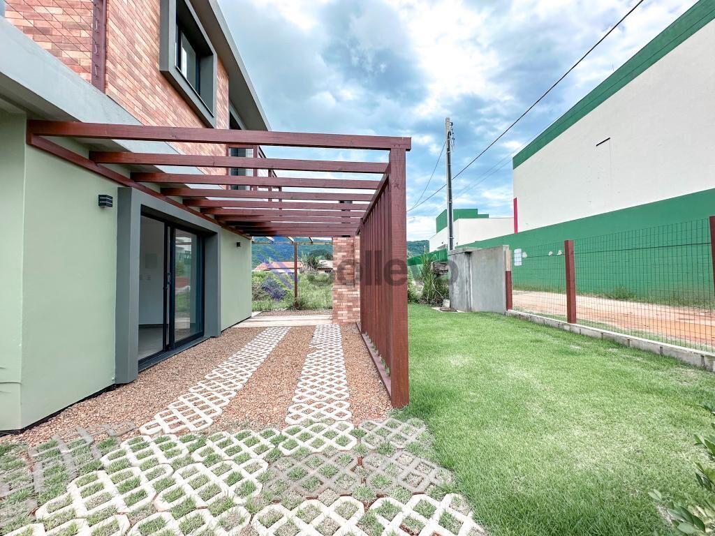 Casa de Condomínio à venda com 3 quartos, 106m² - Foto 3