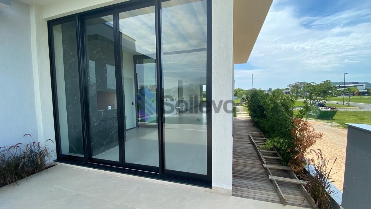 Casa à venda com 3 quartos, 184m² - Foto 6