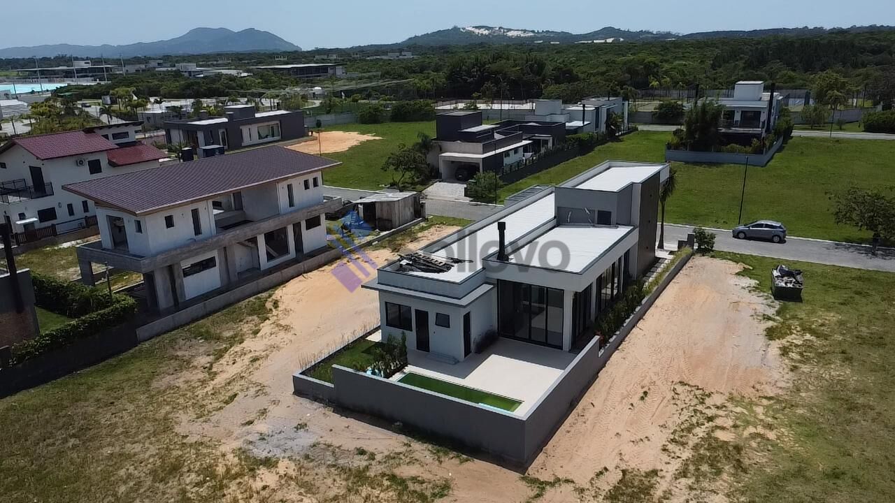 Casa à venda com 3 quartos, 184m² - Foto 9