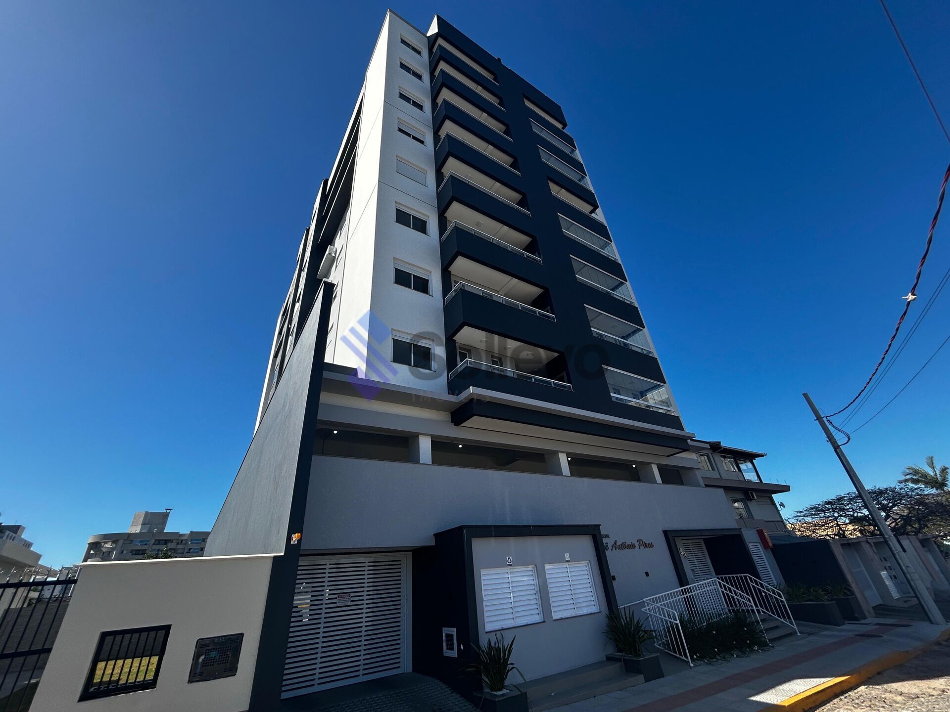 Apartamento à venda com 3 quartos, 90m² - Foto 3