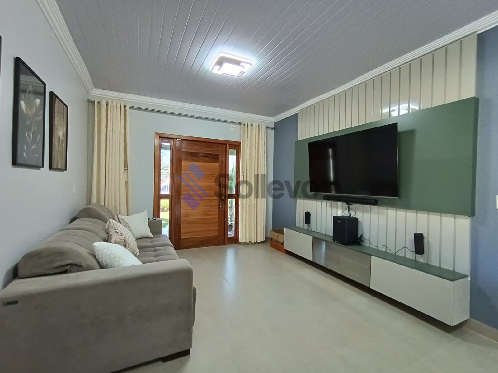 Casa à venda com 4 quartos, 223m² - Foto 3