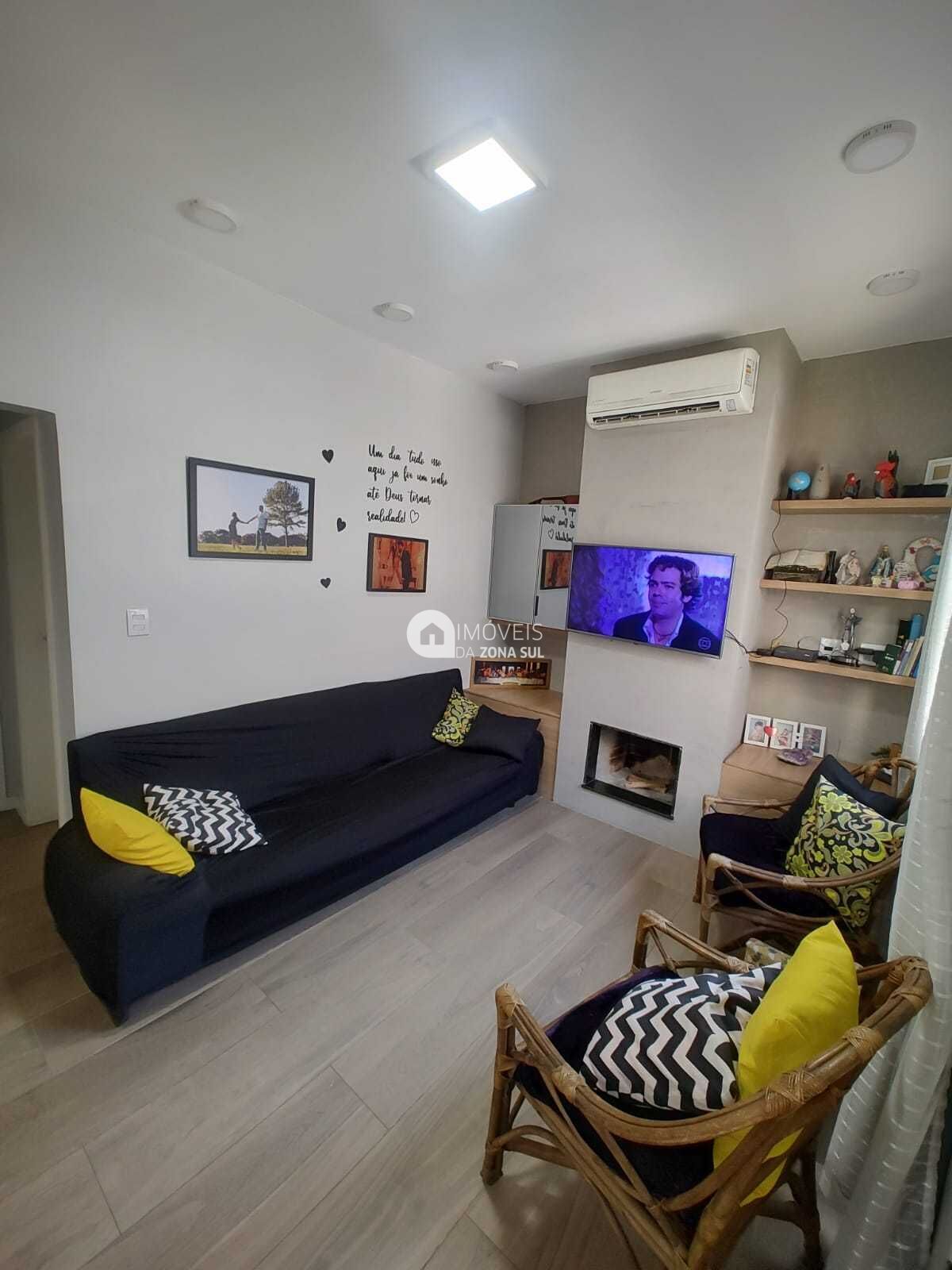 Casa à venda com 2 quartos, 55m² - Foto 4