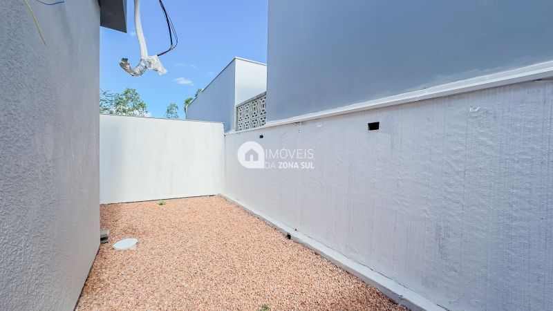 Casa para alugar com 3 quartos, 93m² - Foto 29