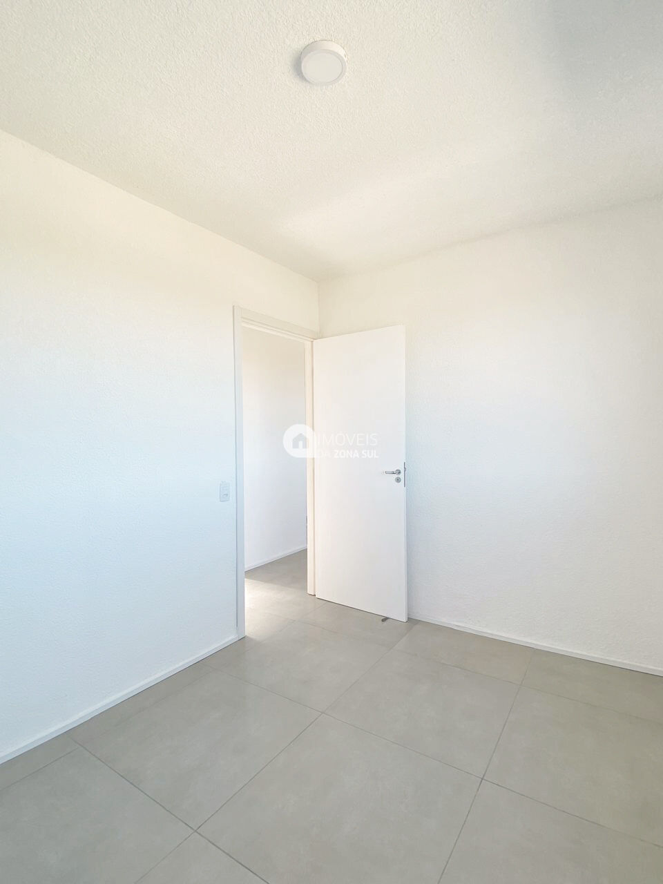 Apartamento à venda com 2 quartos, 40m² - Foto 19