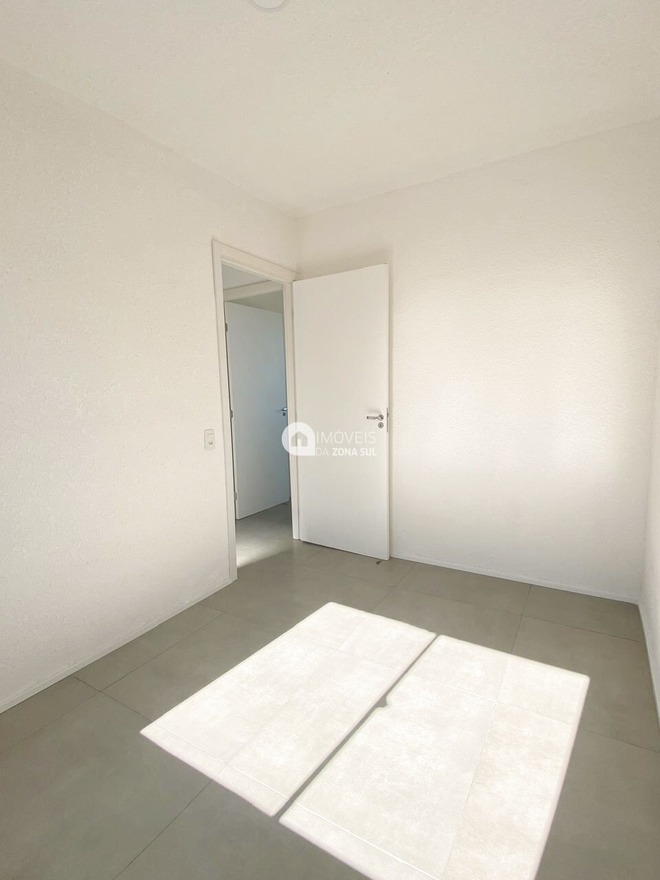 Apartamento à venda com 2 quartos, 40m² - Foto 22