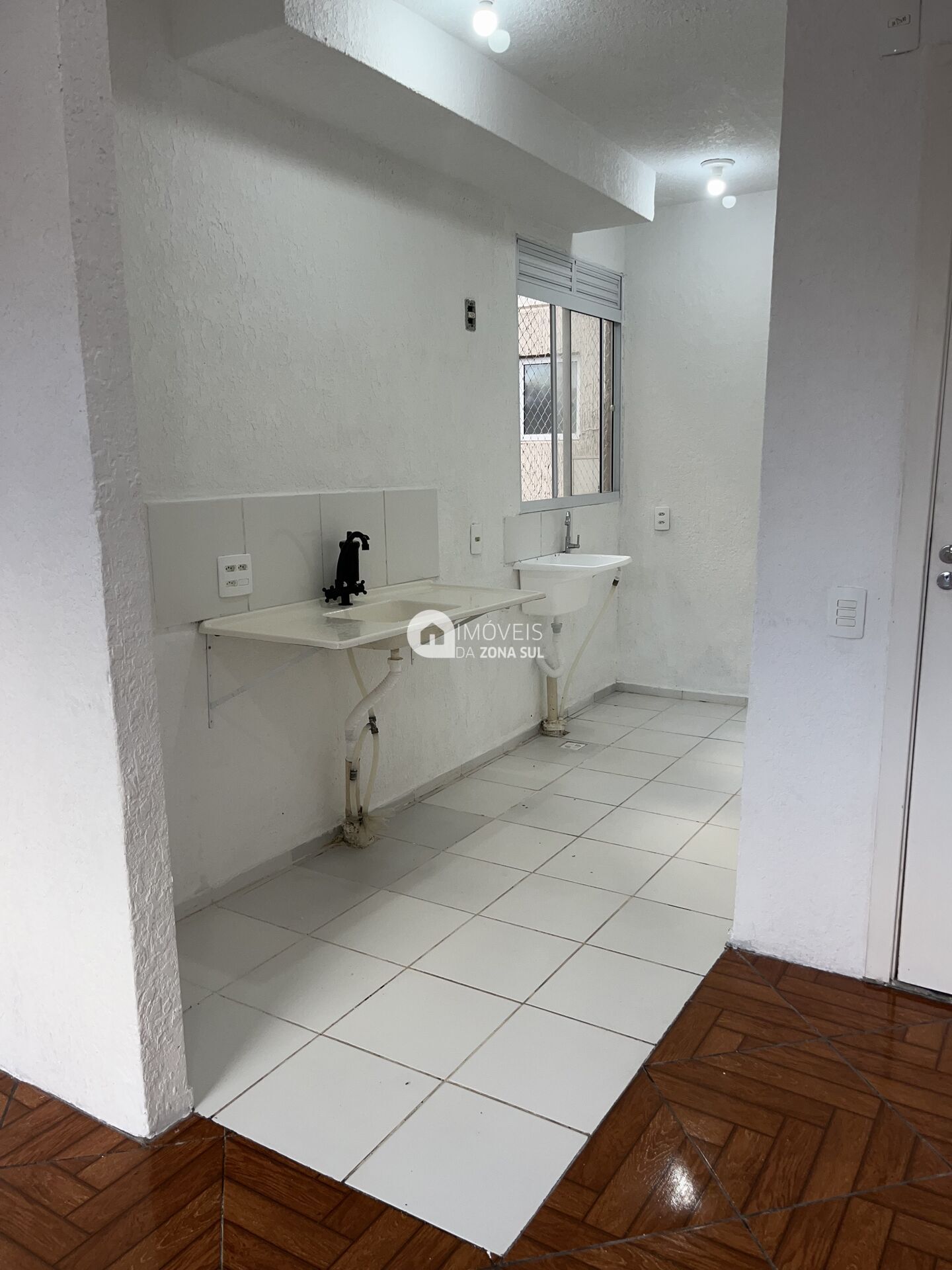 Apartamento à venda com 2 quartos, 41m² - Foto 3