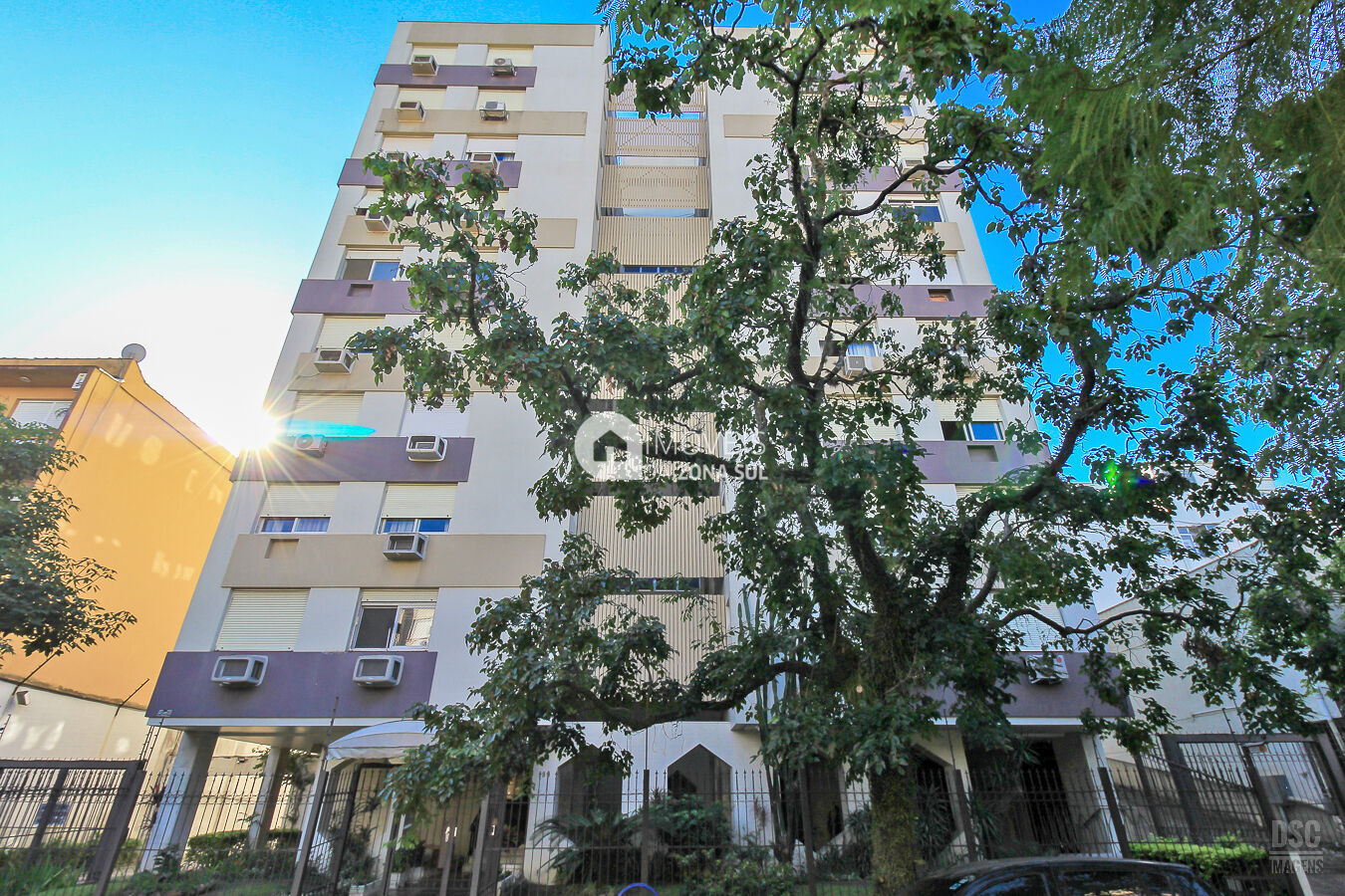 Apartamento à venda com 3 quartos, 98m² - Foto 1