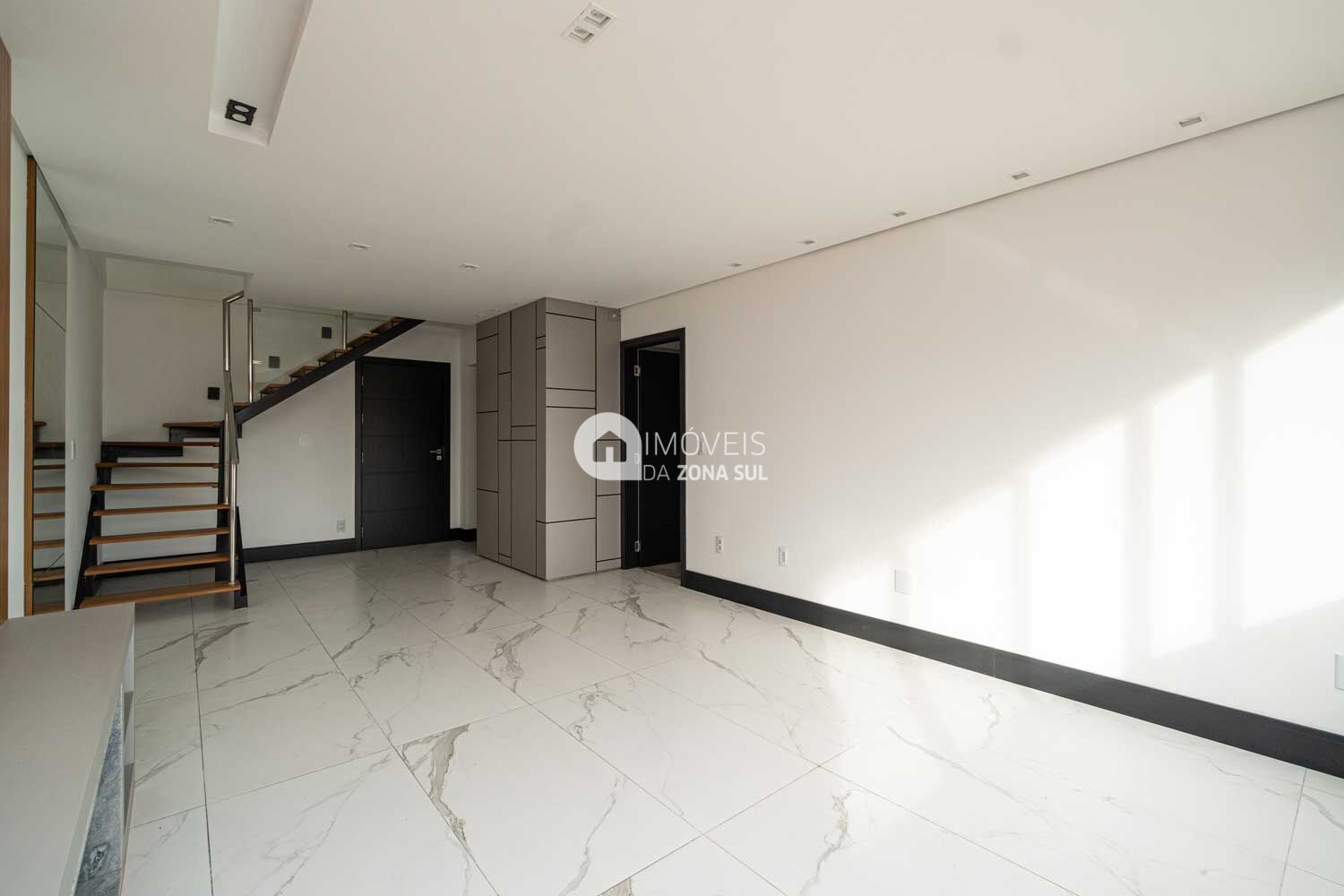 Cobertura à venda com 4 quartos, 129m² - Foto 2