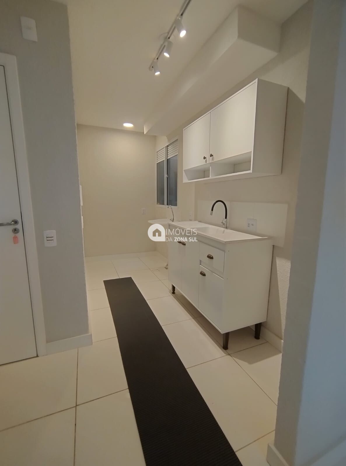 Apartamento à venda com 2 quartos, 42m² - Foto 1