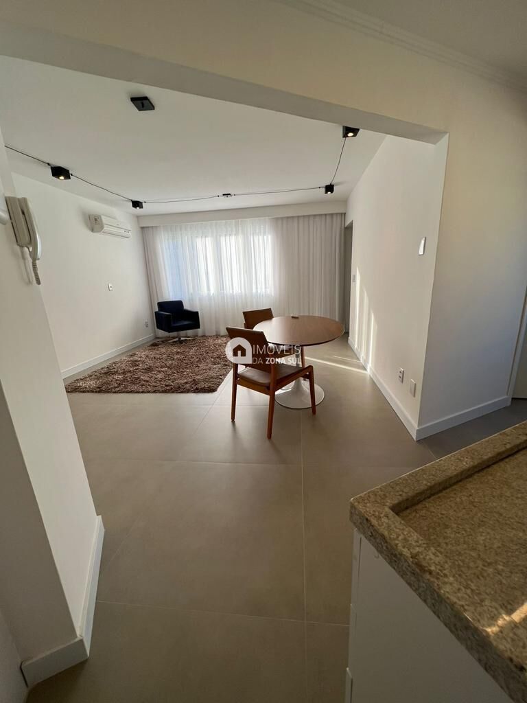 Apartamento à venda com 2 quartos, 64m² - Foto 9