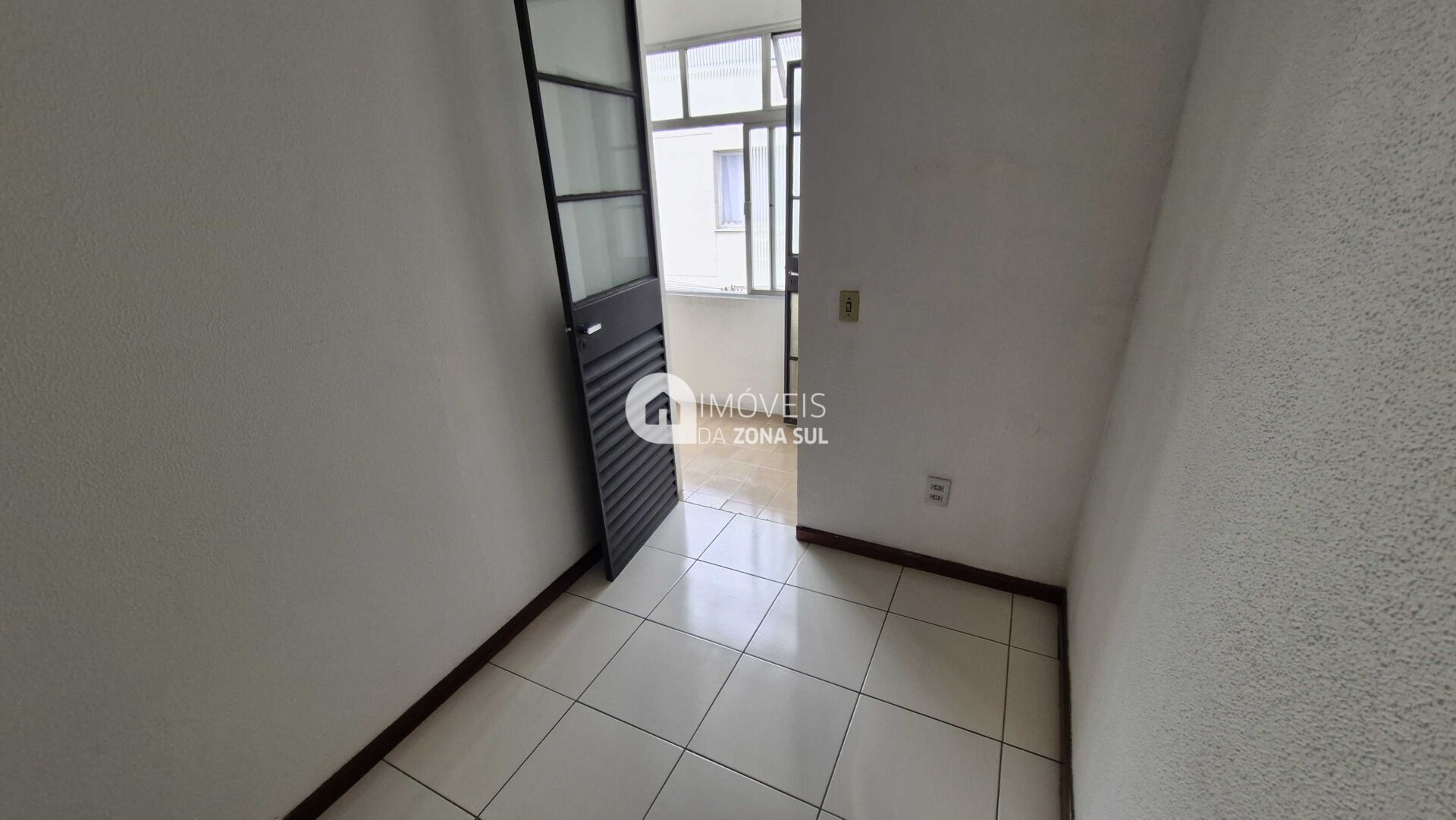 Apartamento para alugar com 3 quartos, 75m² - Foto 9