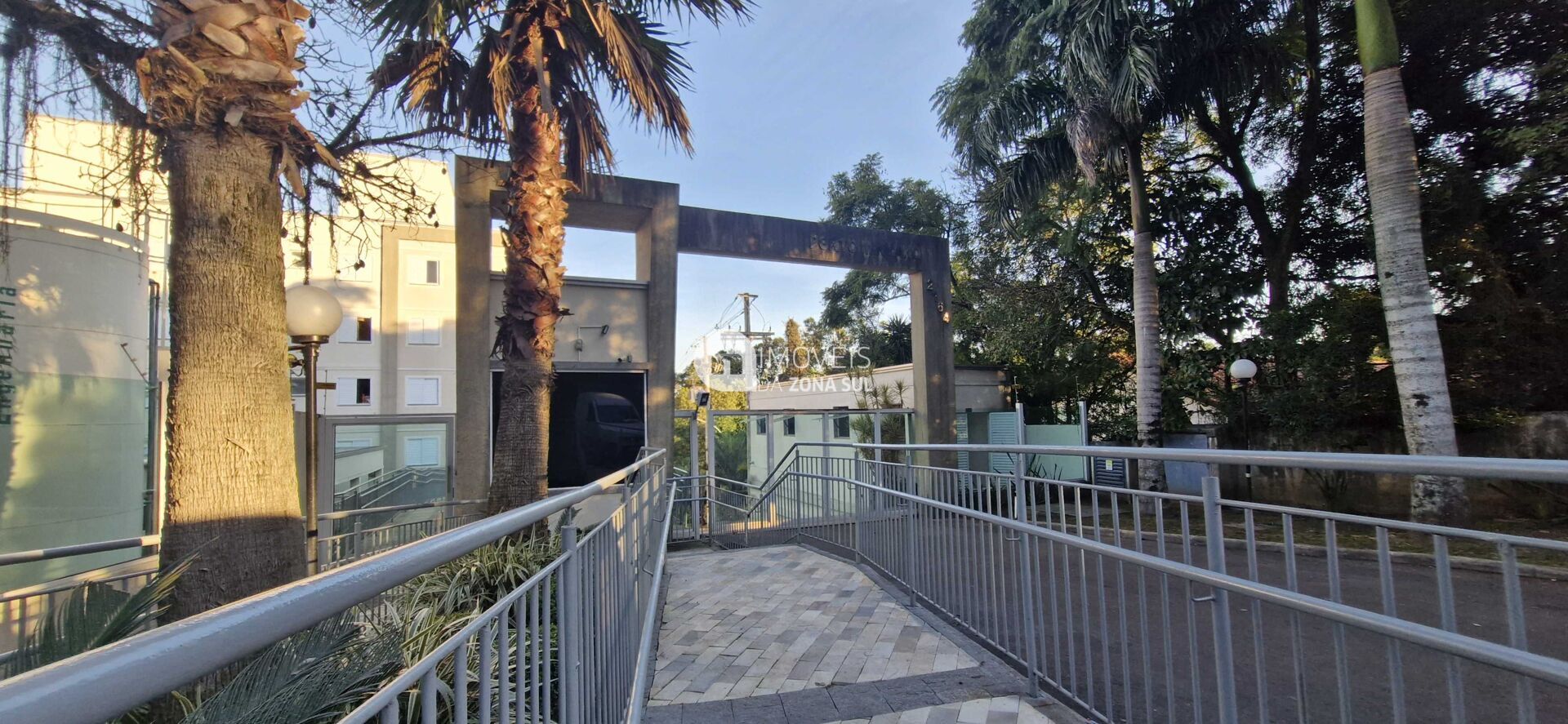 Apartamento à venda com 2 quartos, 41m² - Foto 1