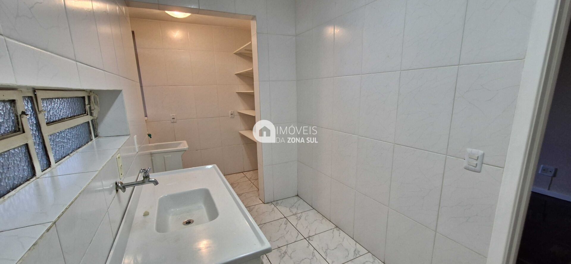 Apartamento à venda com 2 quartos, 60m² - Foto 11