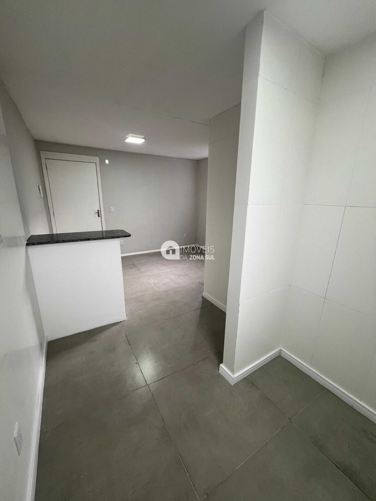 Apartamento à venda com 2 quartos, 40m² - Foto 3