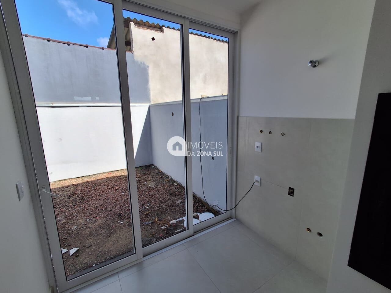 Casa à venda com 3 quartos, 92m² - Foto 19