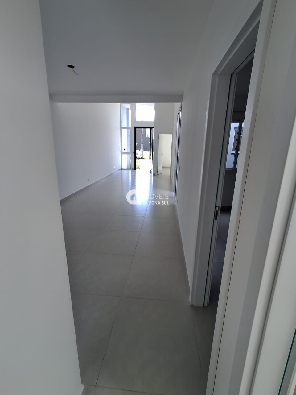 Casa à venda com 3 quartos, 92m² - Foto 8