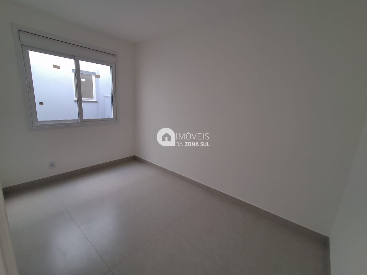 Casa à venda com 3 quartos, 92m² - Foto 11