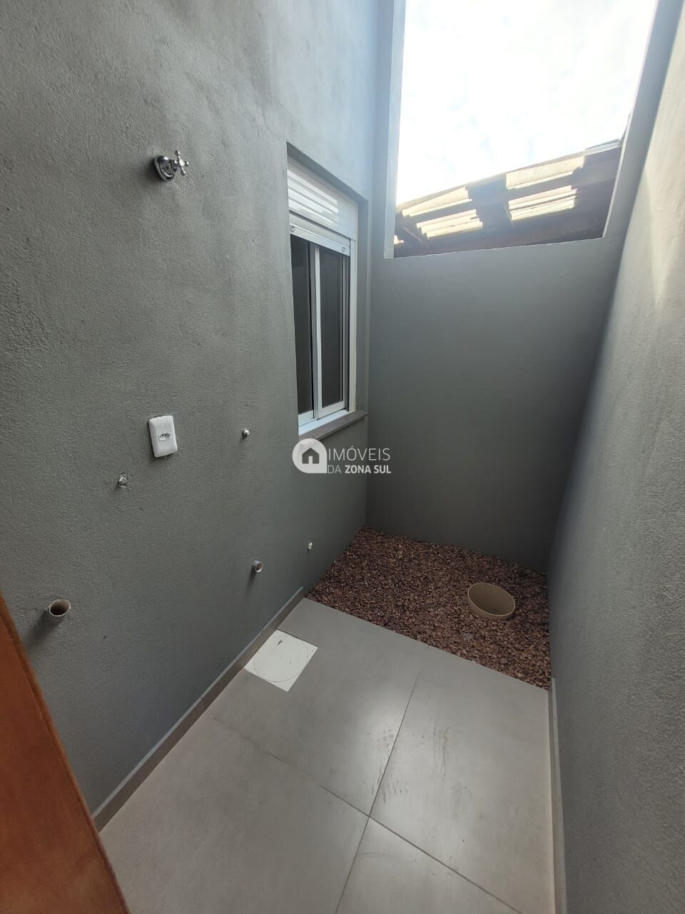 Casa à venda com 2 quartos, 45m² - Foto 6