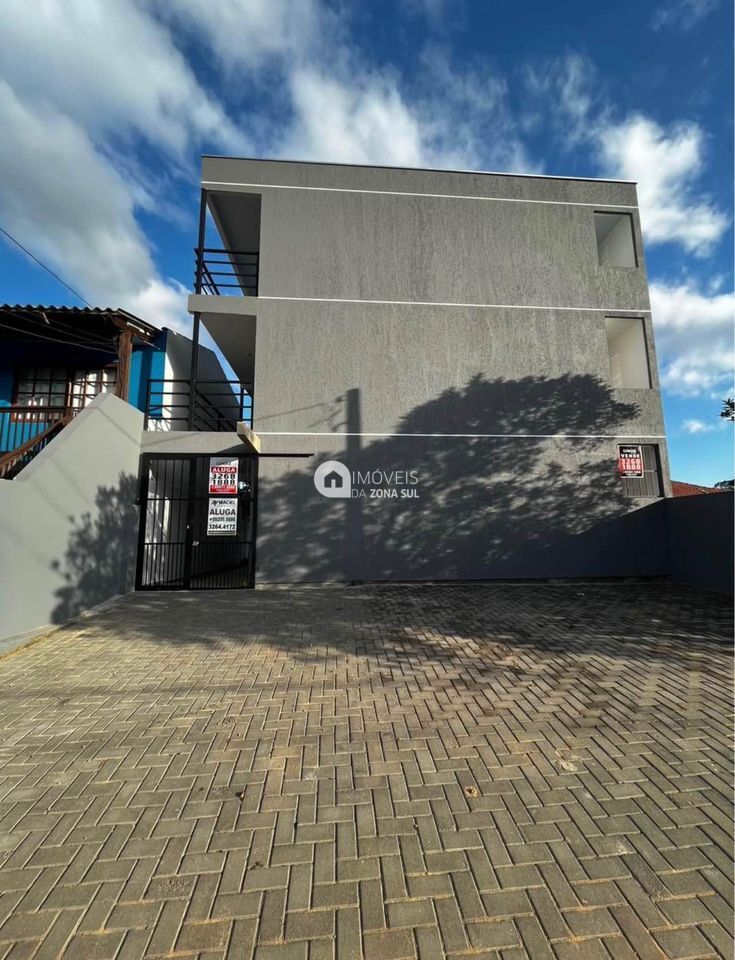 Casa Comercial à venda com 6 quartos, 408m² - Foto 1