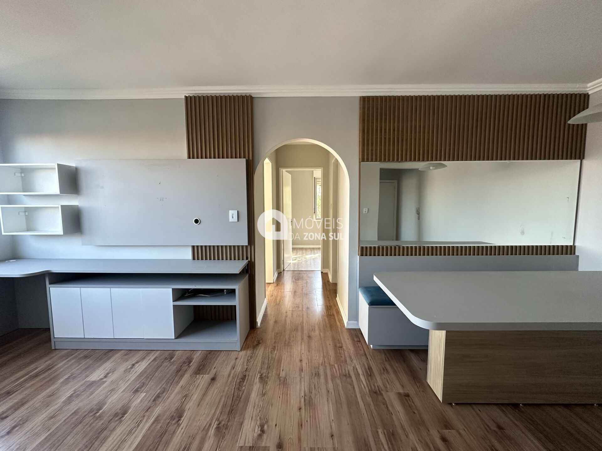 Apartamento à venda com 2 quartos, 75m² - Foto 4