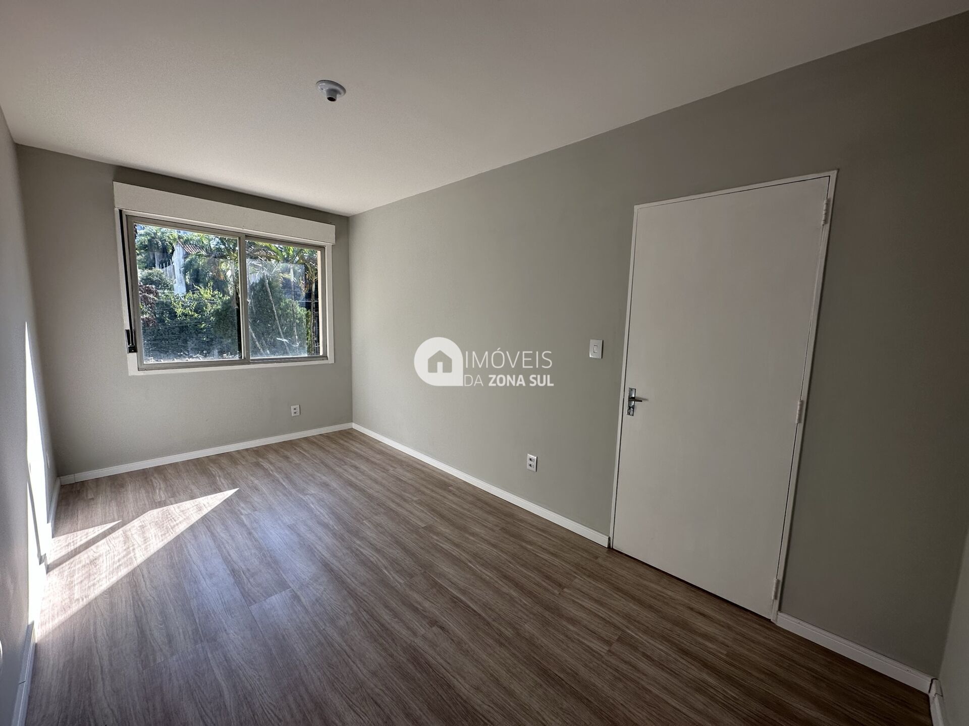 Apartamento à venda com 2 quartos, 75m² - Foto 18