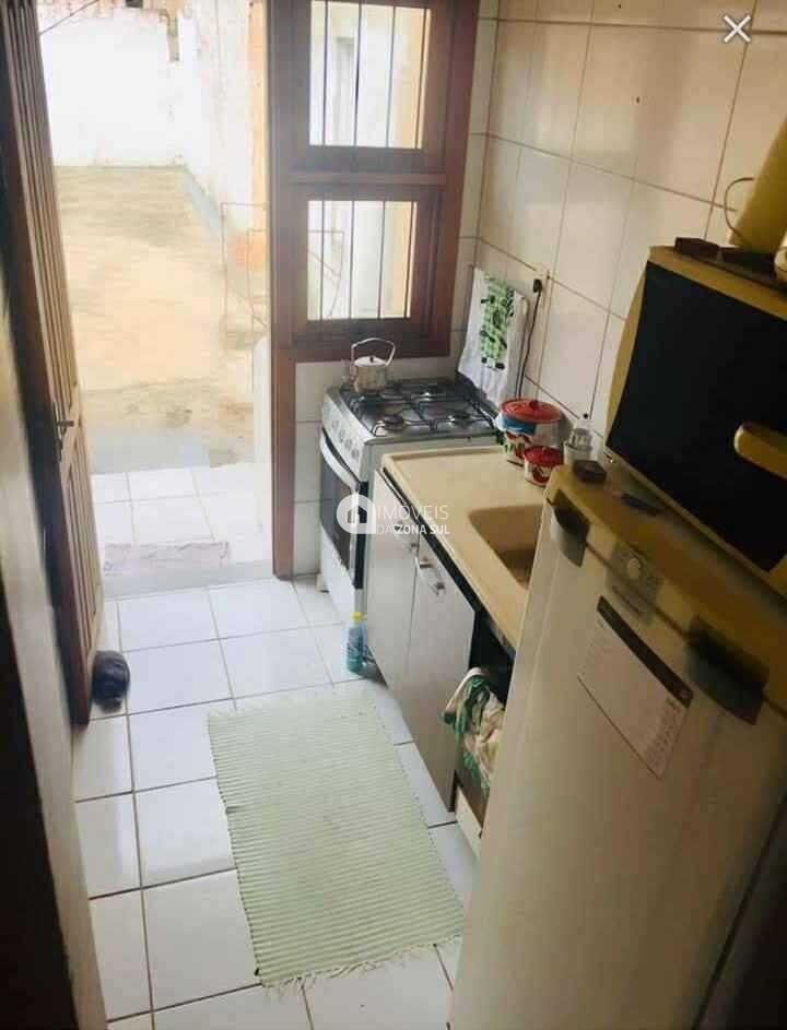 Casa à venda com 2 quartos, 42m² - Foto 5