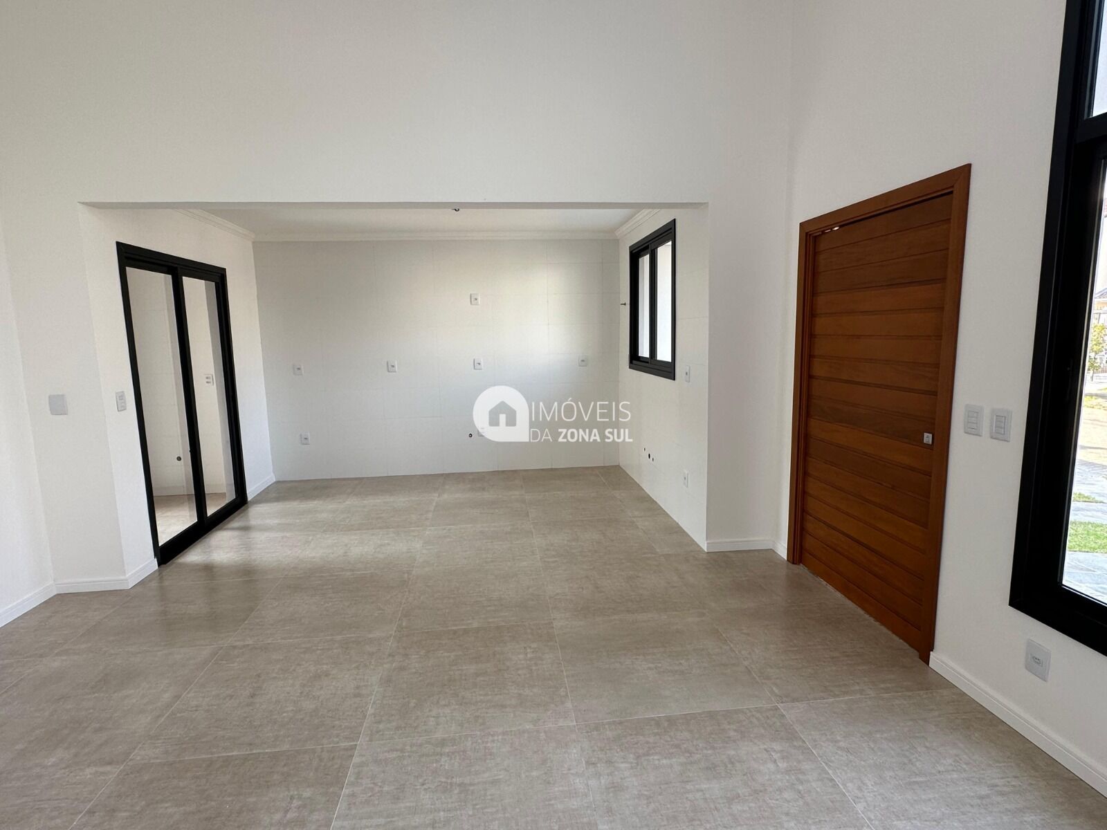 Casa à venda com 3 quartos, 95m² - Foto 3