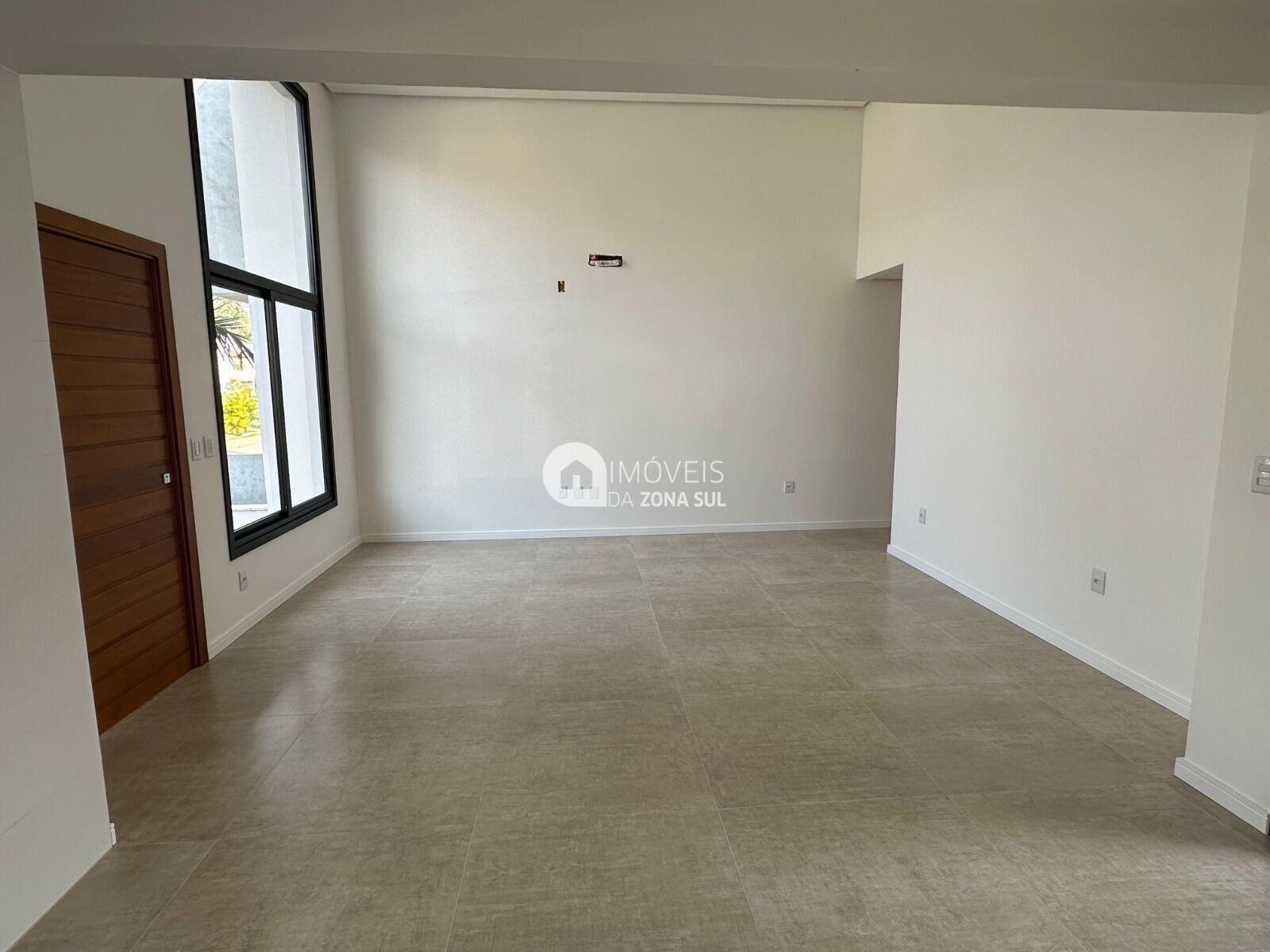 Casa à venda com 3 quartos, 95m² - Foto 4