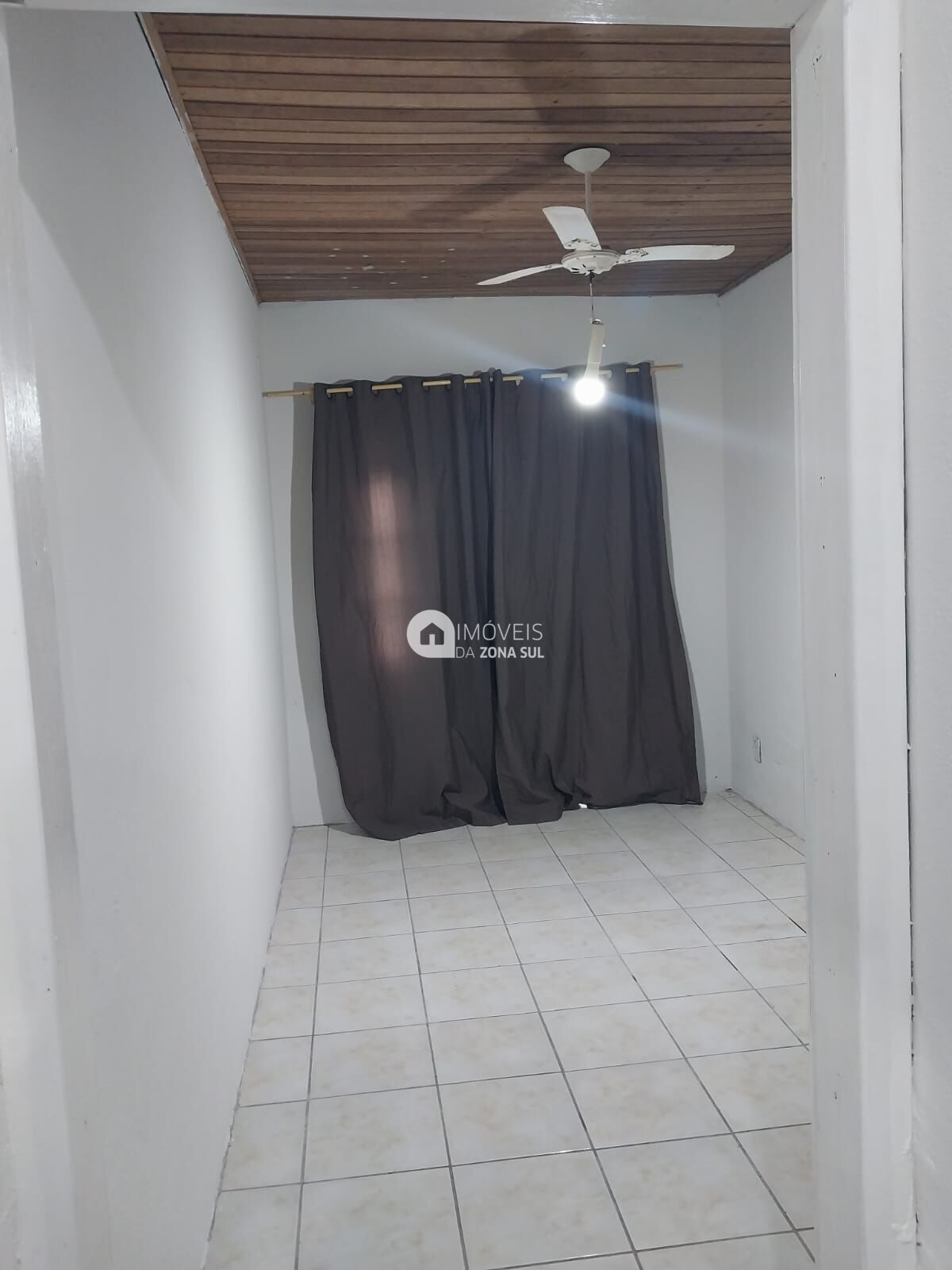 Casa à venda com 2 quartos, 56m² - Foto 5