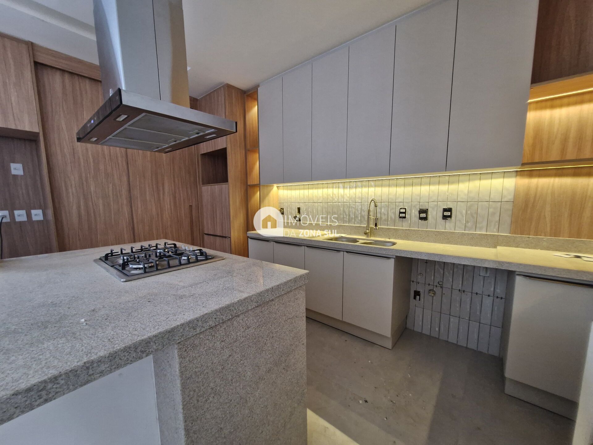 Casa, 3 quartos, 216 m² - Foto 3