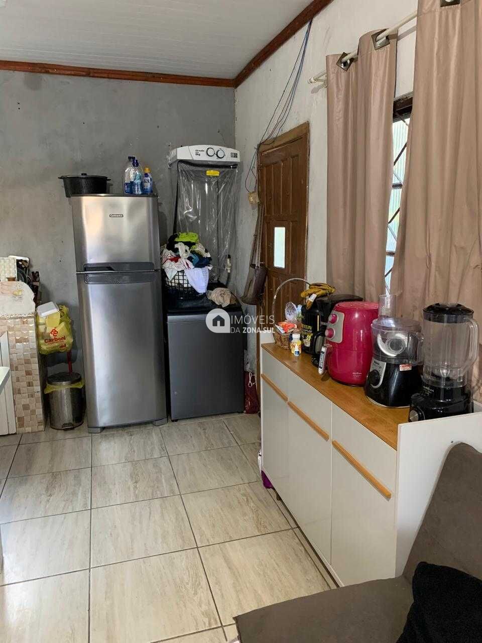 Casa à venda com 2 quartos, 100m² - Foto 3