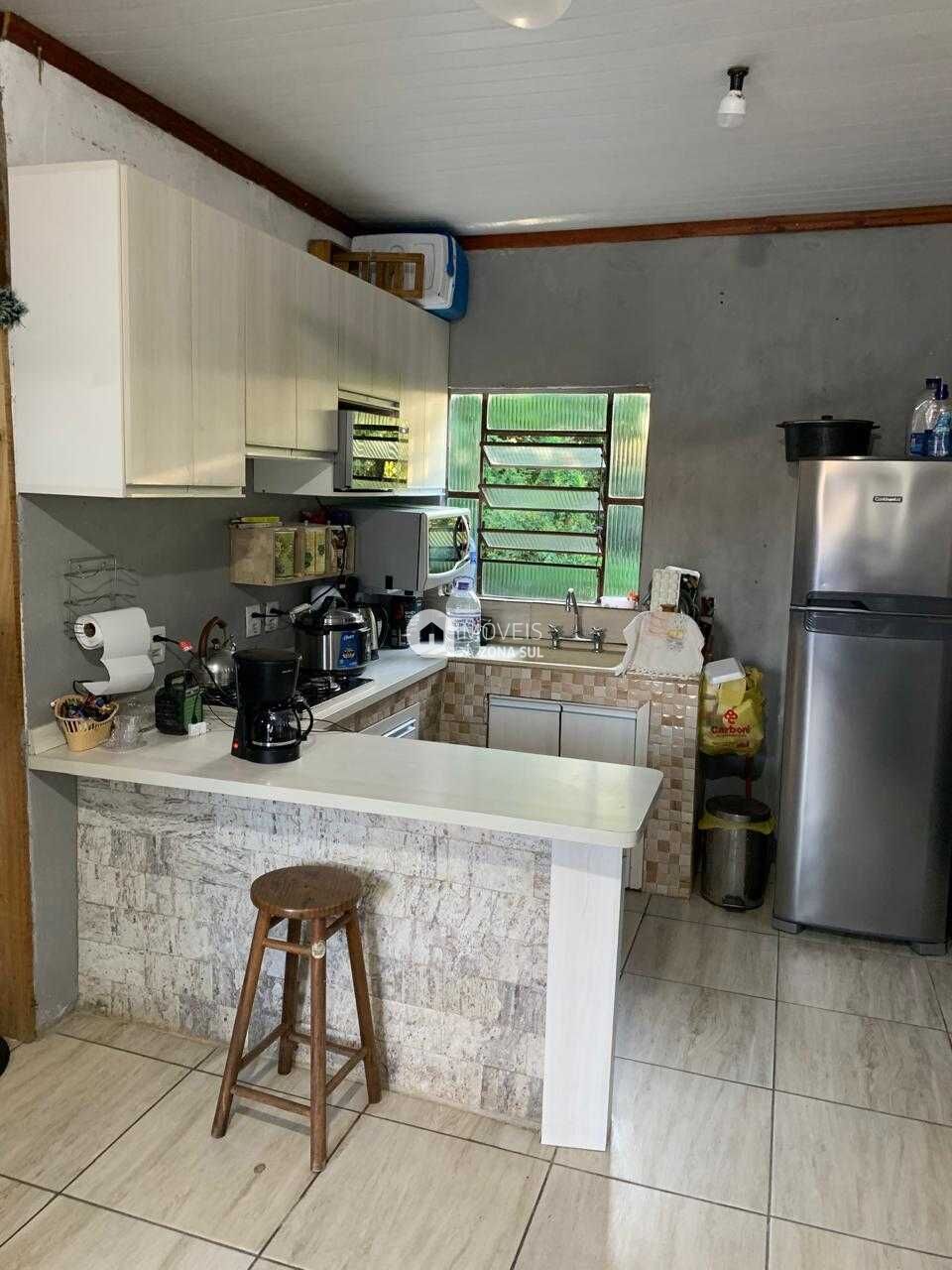 Casa à venda com 2 quartos, 100m² - Foto 2