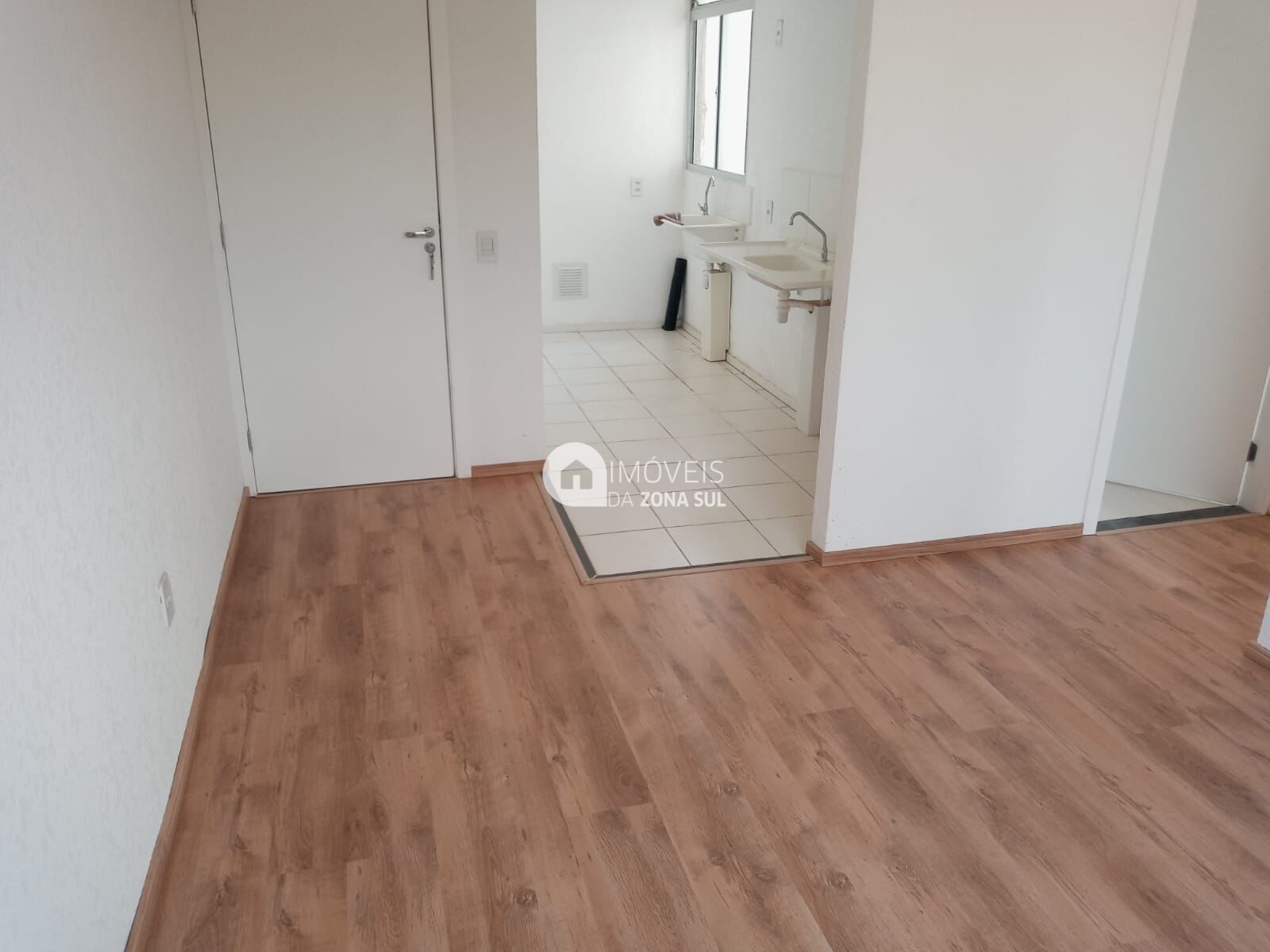 Apartamento à venda com 2 quartos, 40m² - Foto 2