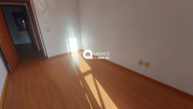 Casa à venda com 2 quartos, 83m² - Foto 12