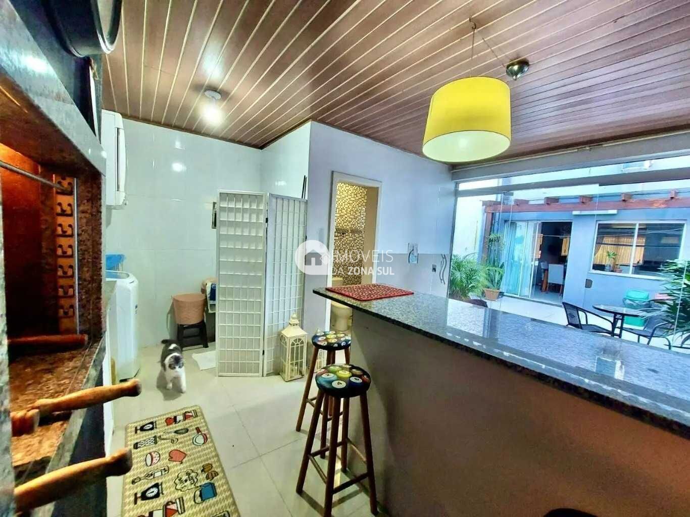 Sobrado à venda com 2 quartos, 146m² - Foto 25