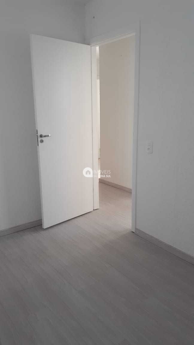 Apartamento à venda com 2 quartos, 39m² - Foto 3