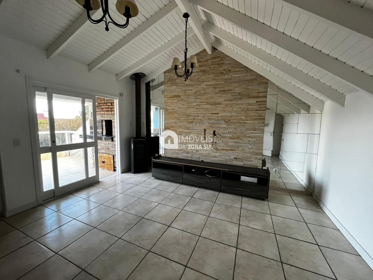 Casa de Condomínio à venda com 3 quartos, 270m² - Foto 3