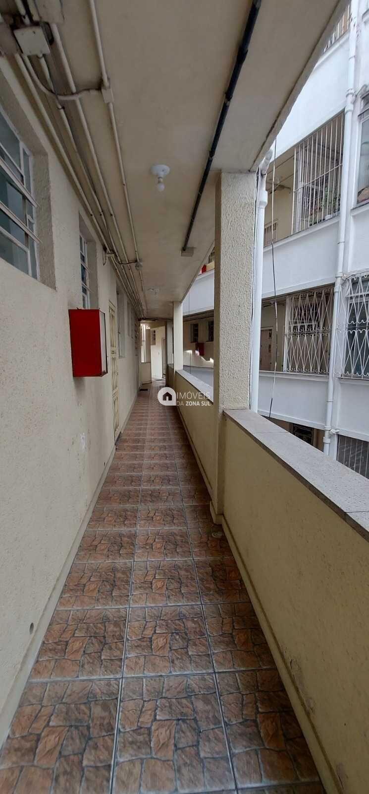 Apartamento à venda com 2 quartos, 41m² - Foto 15