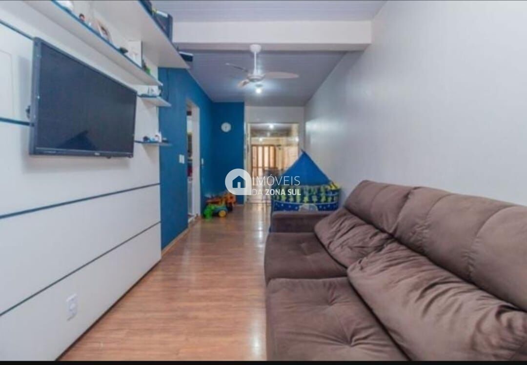 Sobrado à venda com 4 quartos, 132m² - Foto 1