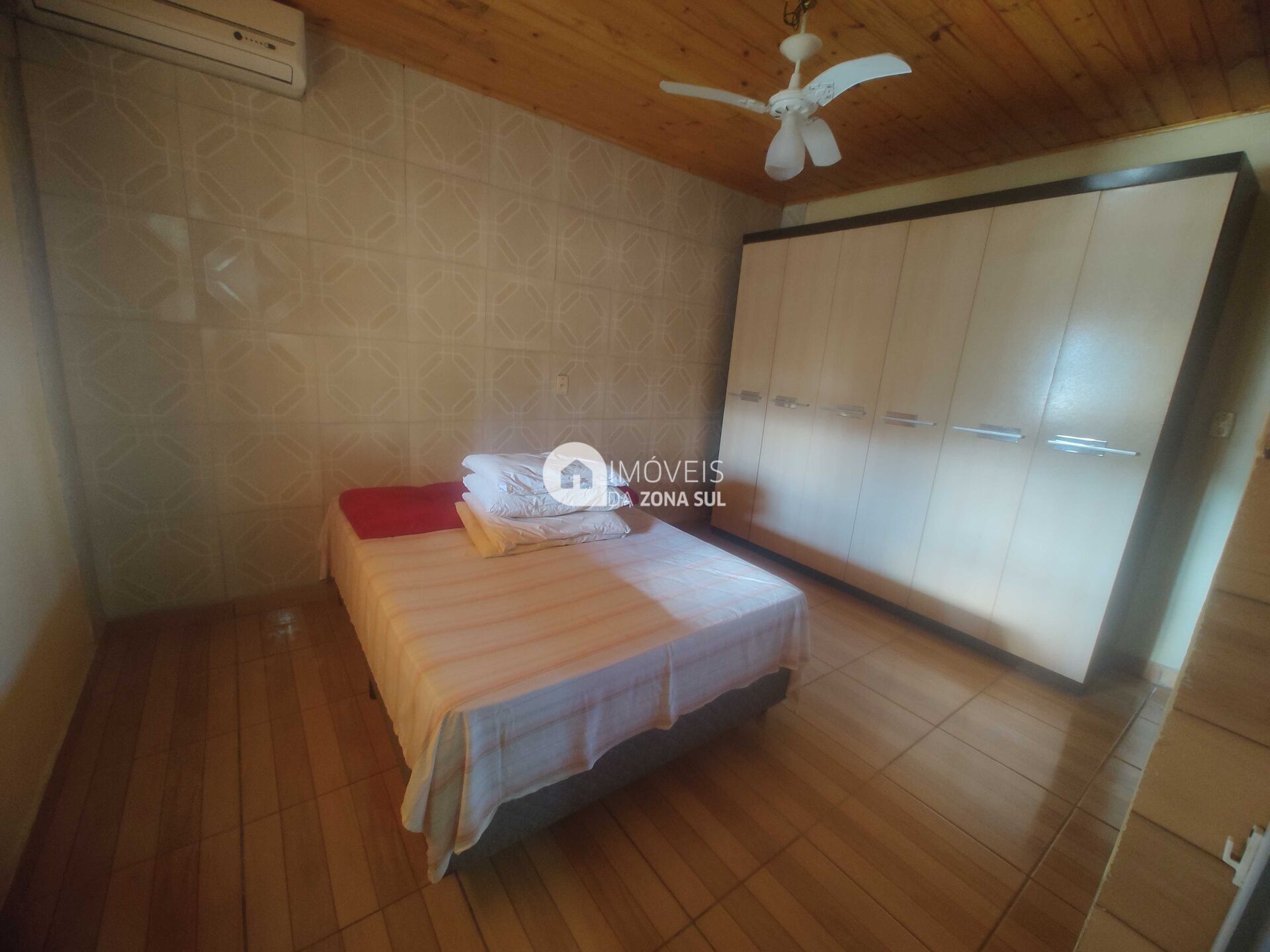 Casa à venda com 4 quartos, 150m² - Foto 14