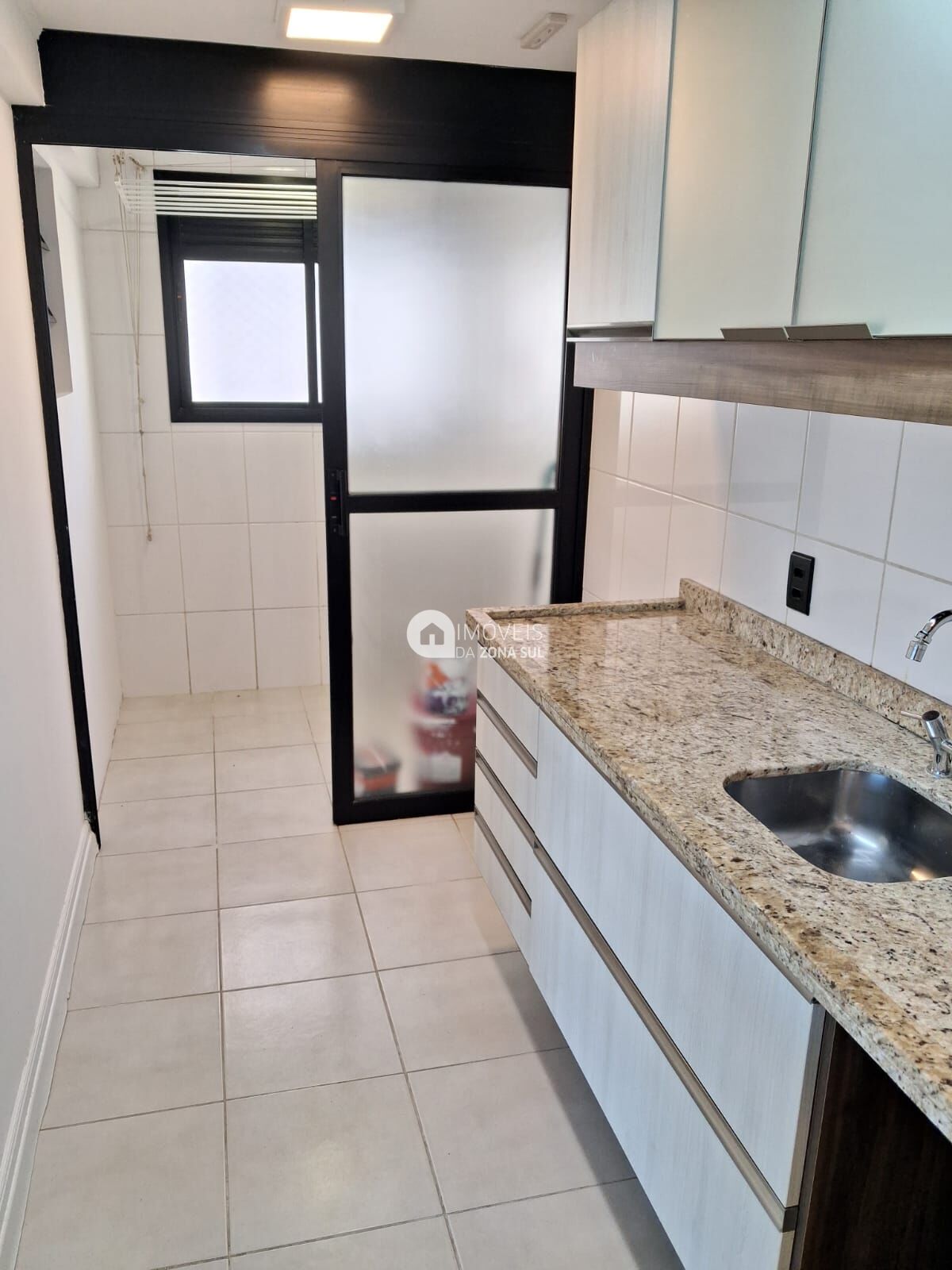 Apartamento à venda com 2 quartos, 64m² - Foto 8