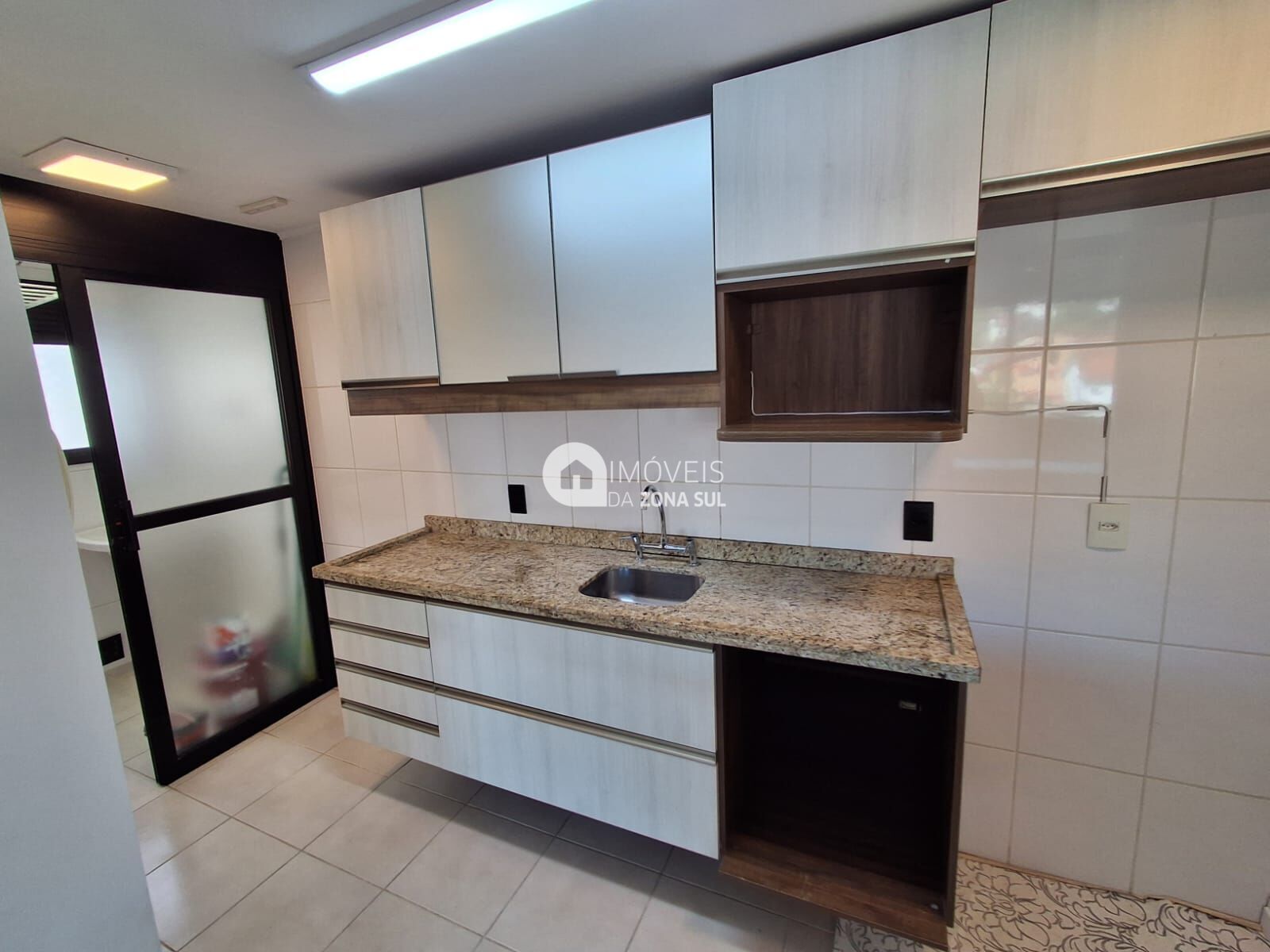 Apartamento à venda com 2 quartos, 64m² - Foto 5