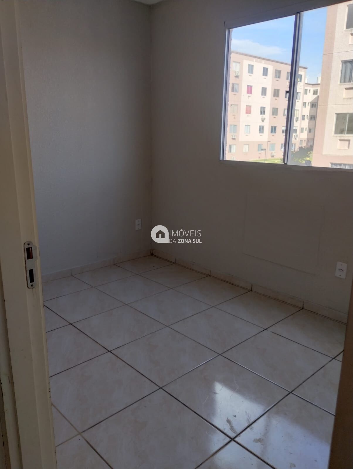 Apartamento à venda com 2 quartos, 40m² - Foto 2