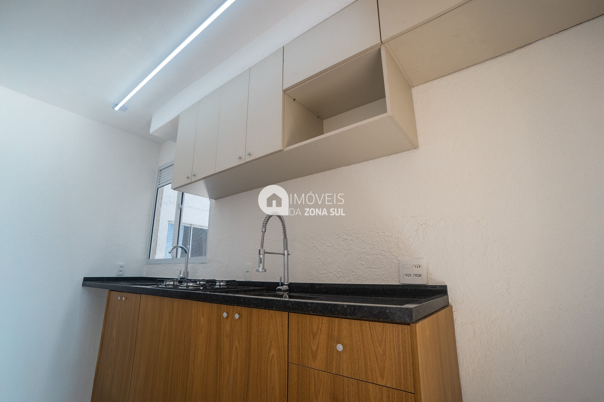 Apartamento à venda com 2 quartos, 42m² - Foto 2
