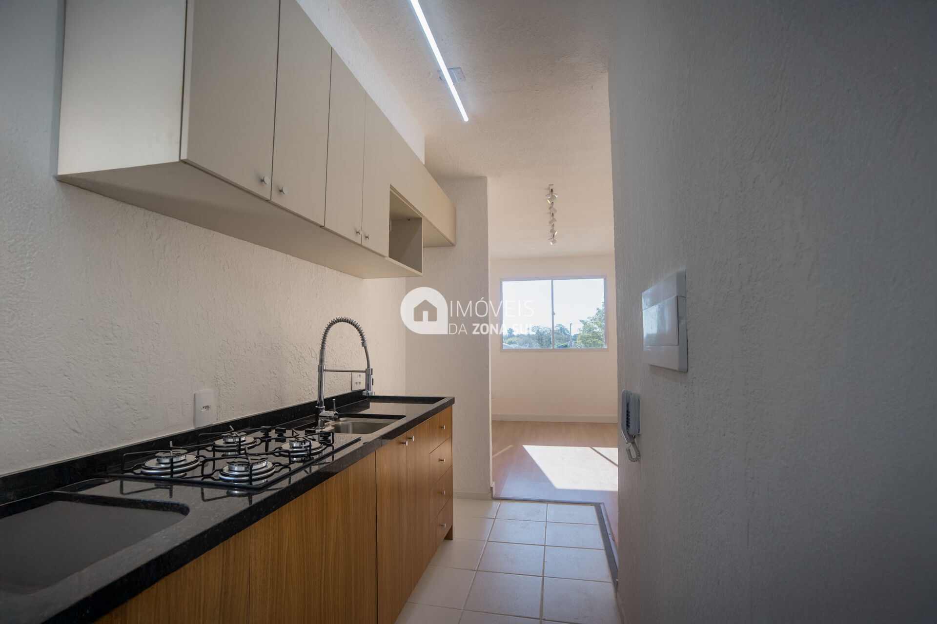 Apartamento à venda com 2 quartos, 42m² - Foto 1