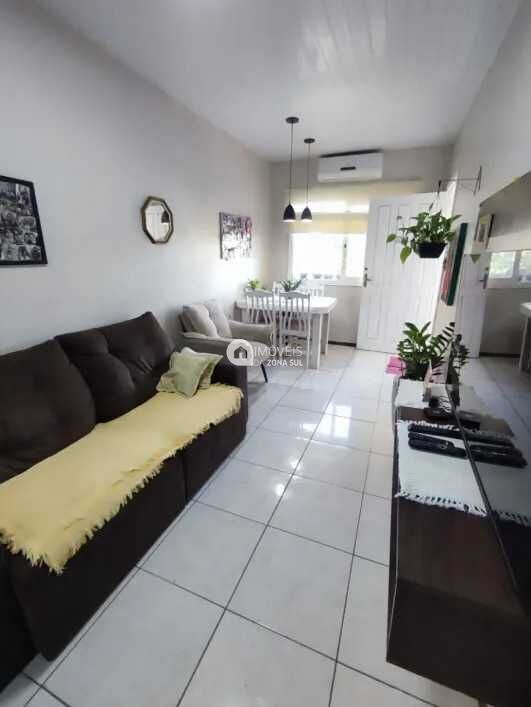 Casa à venda com 2 quartos, 50m² - Foto 3