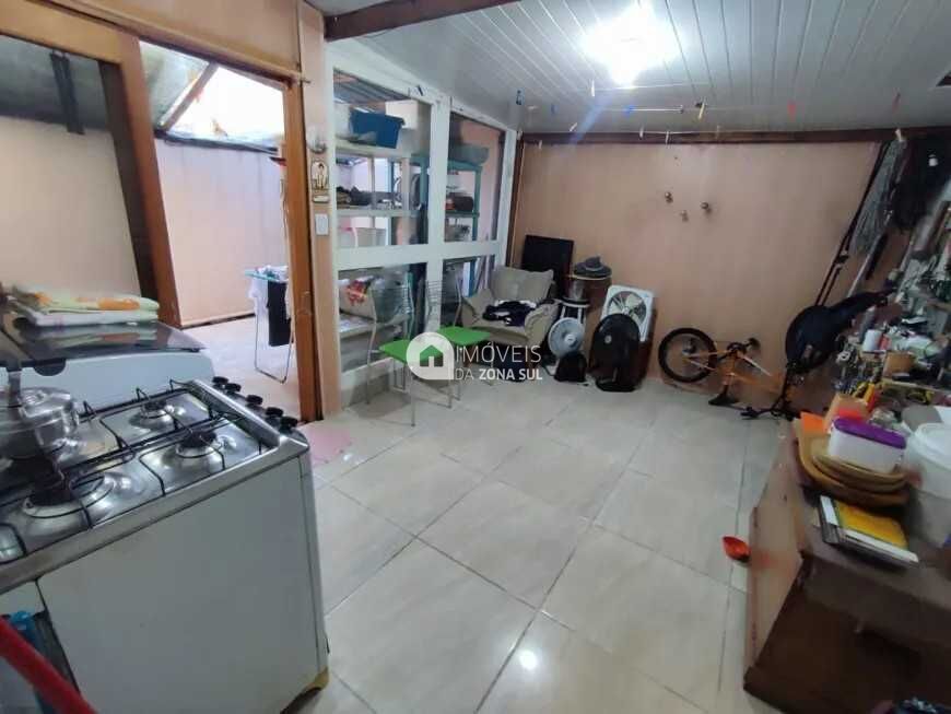 Casa à venda com 2 quartos, 50m² - Foto 8