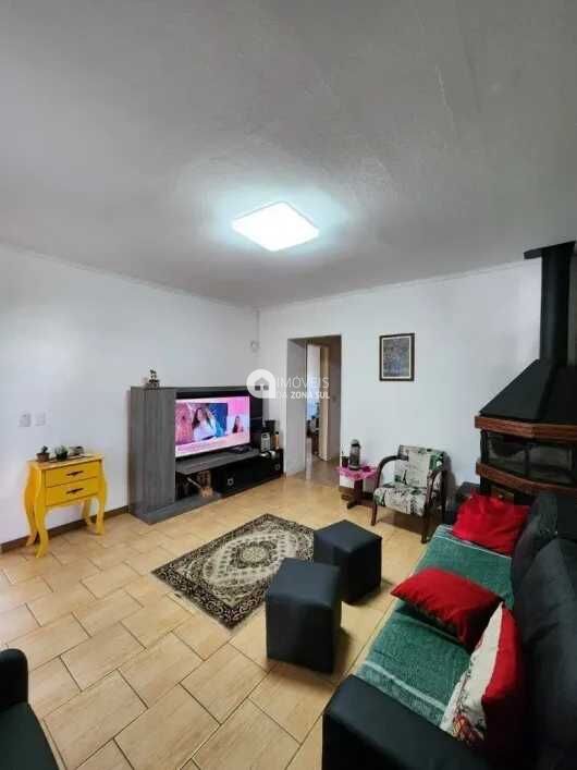 Casa à venda com 3 quartos, 177m² - Foto 1