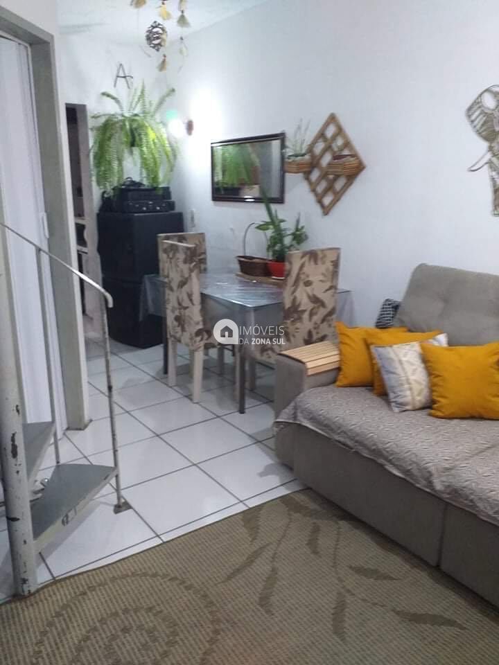 Casa de Condomínio à venda com 2 quartos, 36m² - Foto 1