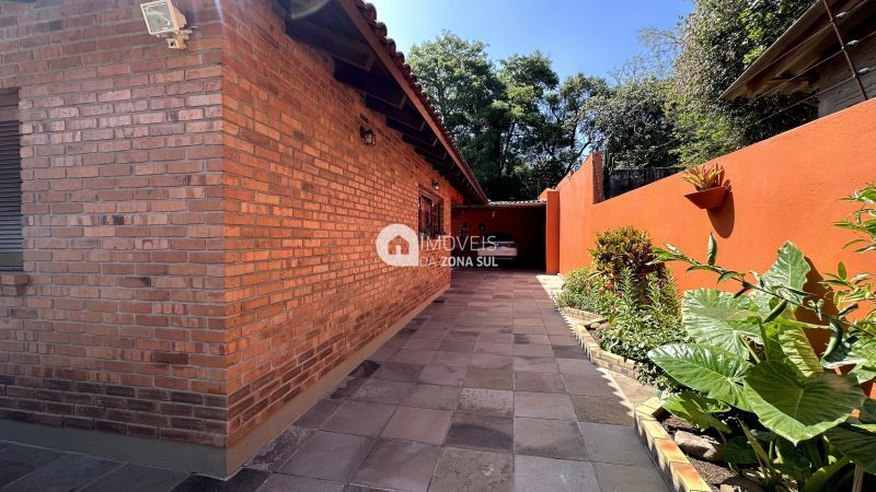 Casa à venda com 3 quartos, 290m² - Foto 3